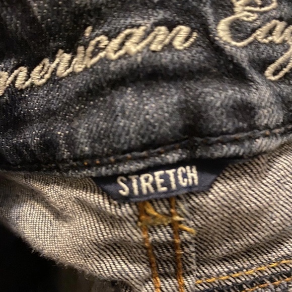 american eagle Distressed Jeans  capri size 00 artist - Picture 5 of 6